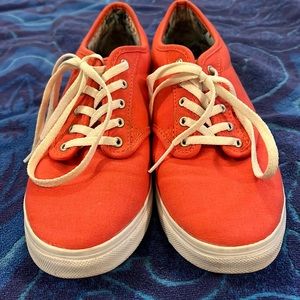 Vans Coral Authentic Shoe with floral lining inside Size 8